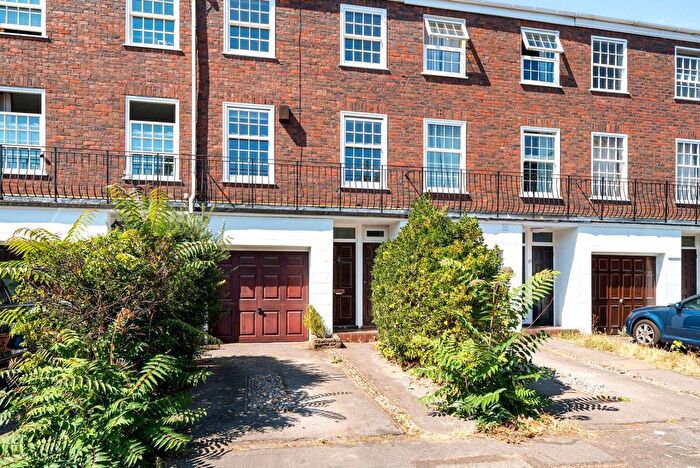 4 Bedroom Terraced House For Sale In Broom Park, Teddington, TW11
