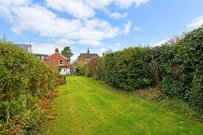 3 Bedroom Semi-Detached House For Sale In Wellington Avenue, Fleet, GU51