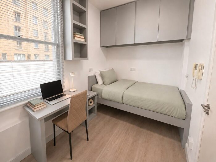 Studio To Rent In Cromwell Road, London, SW7