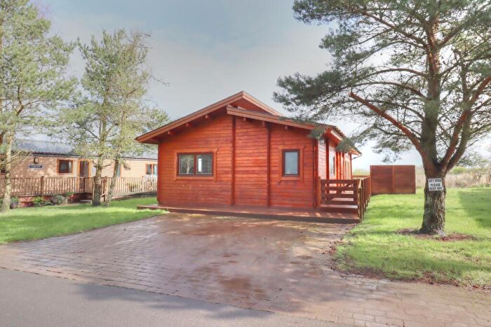 2 Bedroom Park Home For Sale In Felmoor Holiday Park, Morpeth, NE65