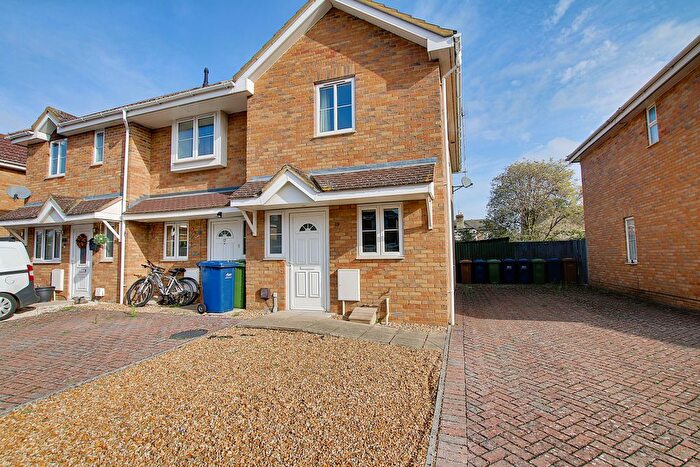 2 Bedroom End Of Terrace House To Rent In The Birches, March, PE15