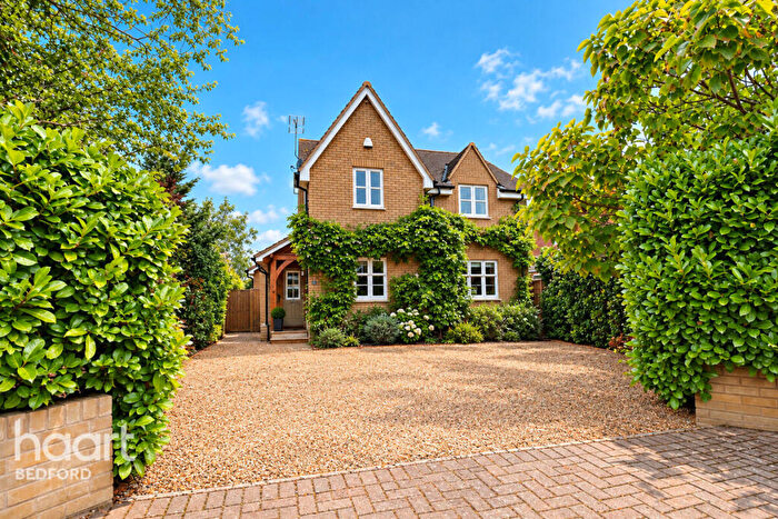 3 Bedroom Detached House For Sale In Northill Road, Bedford, MK44