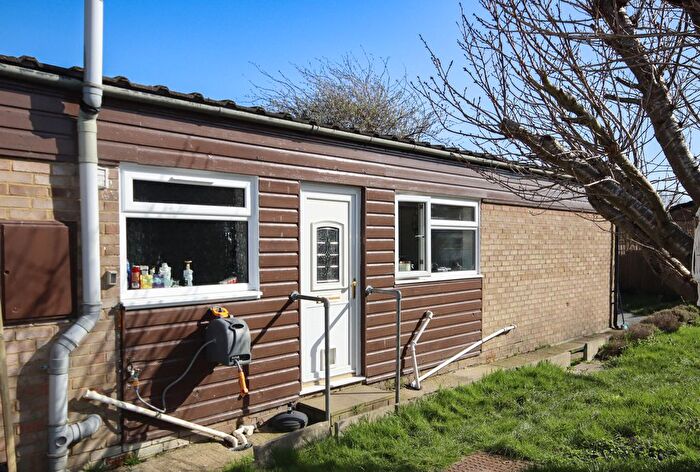 1 Bedroom Detached House For Sale In Brewery Road, Sittingbourne, ME10