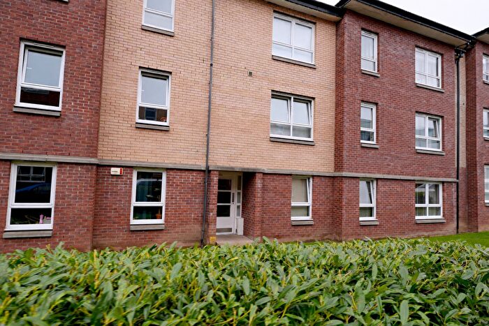 2 Bedroom Flat For Sale In Springfield Gardens, Glasgow, G31