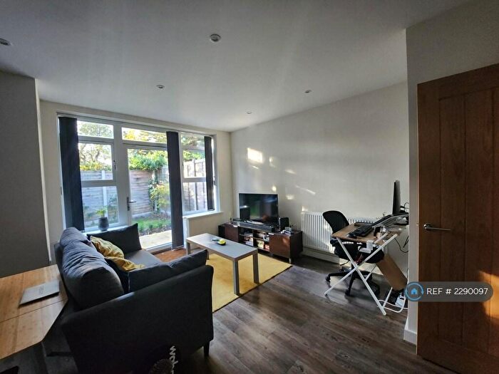 1 Bedroom Flat To Rent In Perne Close, Cambridge, CB1