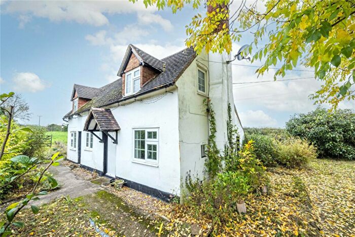 2 Bedroom Detached House For Sale In Dunnington, Alcester, Warwickshire, B49
