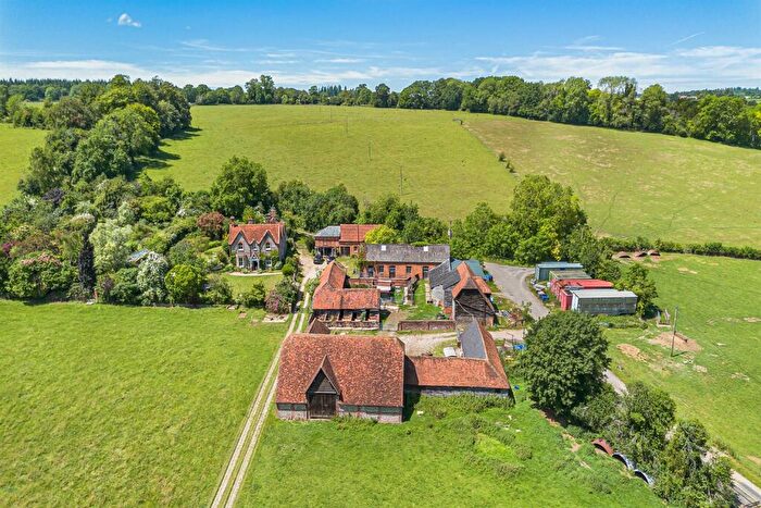 6 Bedroom House For Sale In Hook End Farm, Upper Basildon, RG8