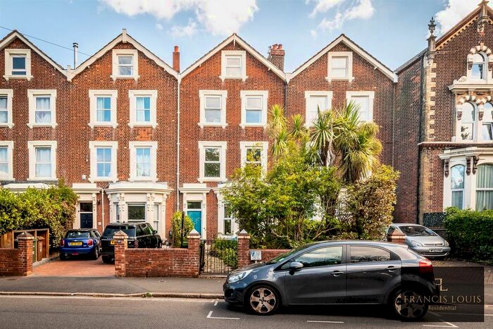 6 Bedroom Terraced House For Sale In Polsloe Road, Exeter, EX1