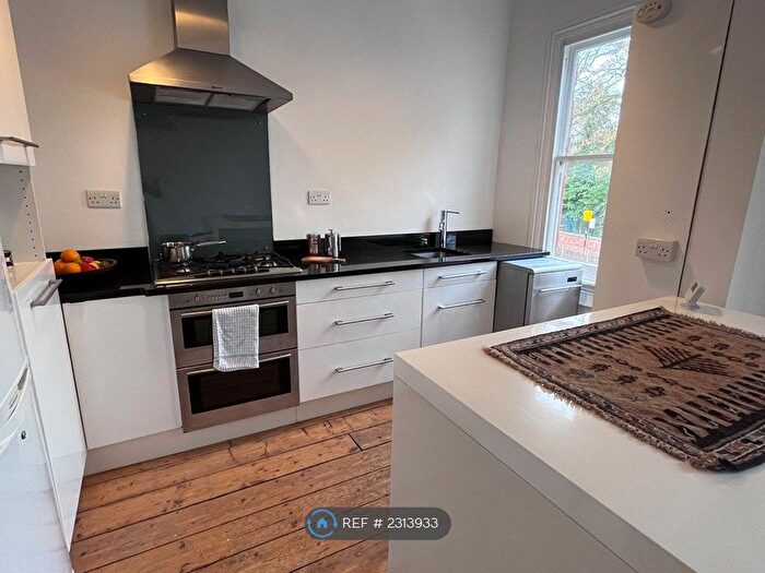 2 Bedroom Flat To Rent In Moseley, Moseley, B13