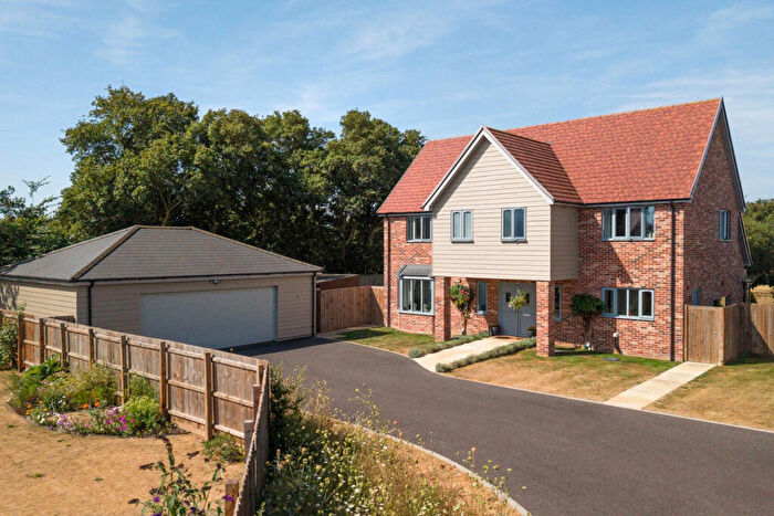 4 Bedroom Detached House For Sale In Cuckoo Close, Yaxley, IP23