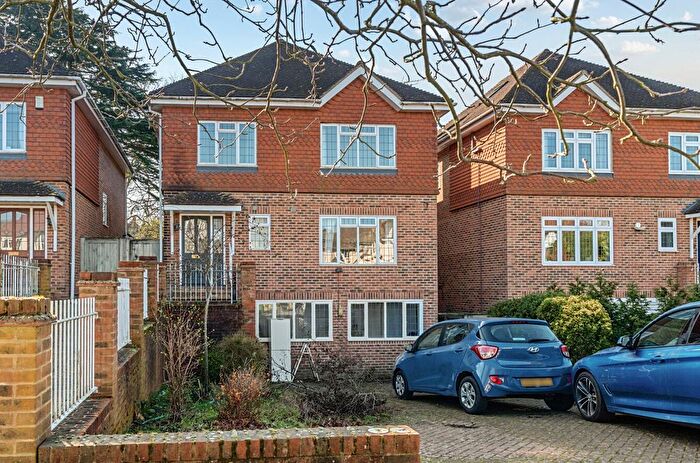 6 Bedroom Detached House For Sale In Kings Avenue, Bromley, BR1