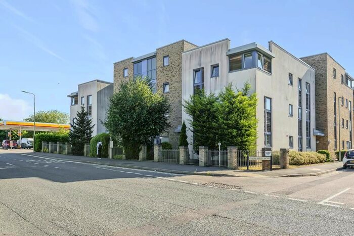 2 Bedroom Flat To Rent In London Road, Bicester, OX26