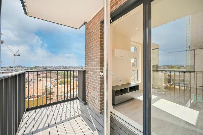 1 Bedroom Flat To Rent In Henry Strong Road, Harrow, HA1