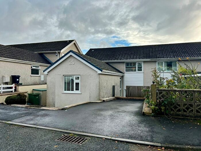 4 Bedroom Property For Sale In Parc Y Delyn, Carmarthen, SA31