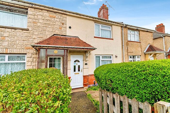 3 Bedroom Terraced House For Sale In Chestnut Road, Southampton, SO16