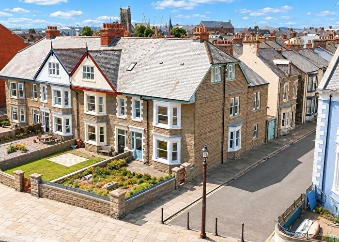 5 Bedroom End Of Terrace House For Sale In South Crescent, Headland, Hartlepool, TS24
