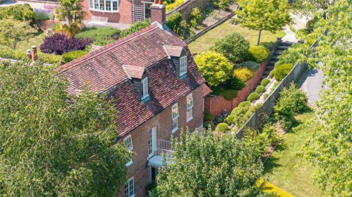 4 Bedroom Detached House For Sale In Poulton Hill, Marlborough, SN8