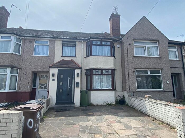 3 Bedroom Terraced House For Sale In First Avenue, Dagenham, RM10