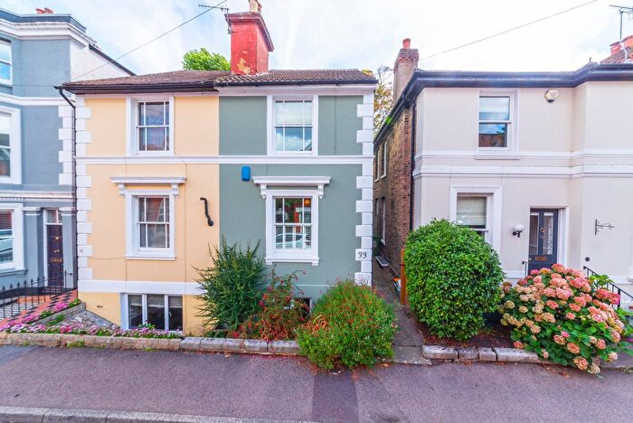 3 Bedroom Terraced House For Sale In Calverley Street, Tunbridge Wells, TN1