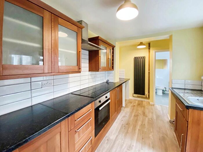 3 Bedroom House To Rent In Wilson Street, Cardiff, CF24