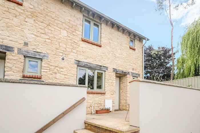 3 Bedroom Semi-Detached House For Sale In South Hinksey, Oxford, OX1