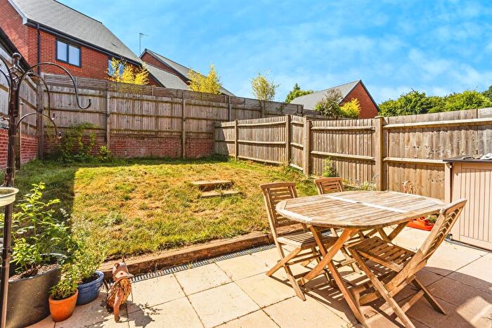 3 Bedroom Semi-Detached House For Sale In Long Lane, Handcross, Haywards Heath, RH17