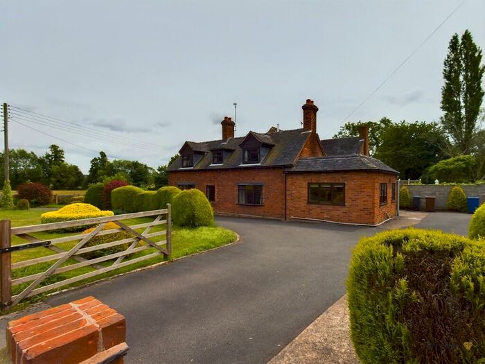 2 Bedroom Cottage For Sale In Netherland Green, Uttoxeter, ST14