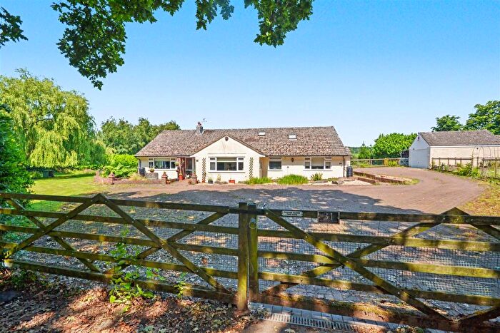 6 Bedroom Detached House For Sale In Moreton Road, Dorchester, DT2