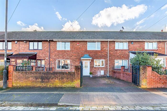 3 Bedroom Terraced House For Sale In West Farm Wynd, Longbenton, NE12