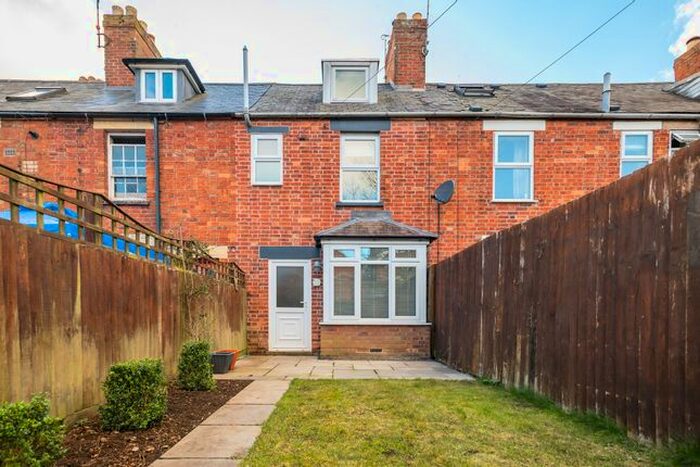 3 Bedroom Property To Rent In Deans Terrace, Uppingham, Oakham, LE15