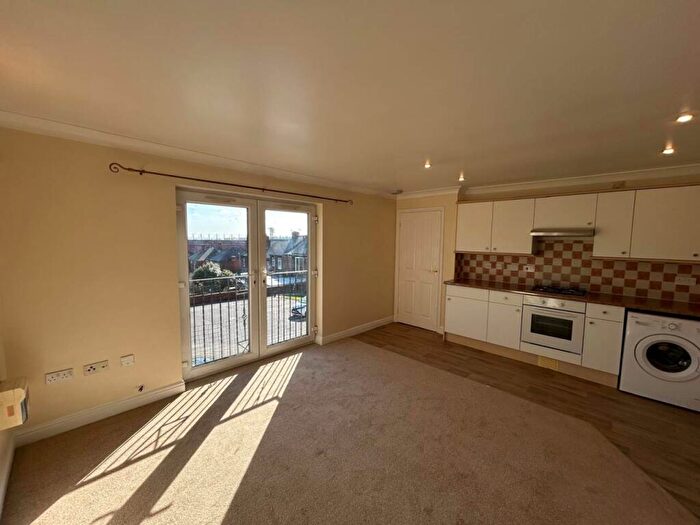 2 Bedroom Apartment To Rent In Rockingham Court, Barnsley, S71