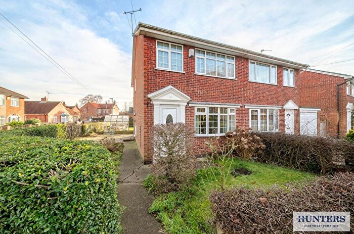 3 Bedroom Semi-Detached House For Sale In Saunters Way, Riccall, York, YO19