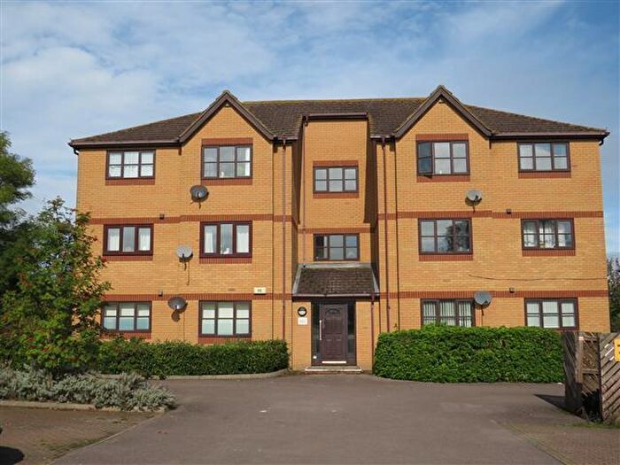 1 Bedroom Apartment To Rent In Wimbourne Cres, MK4