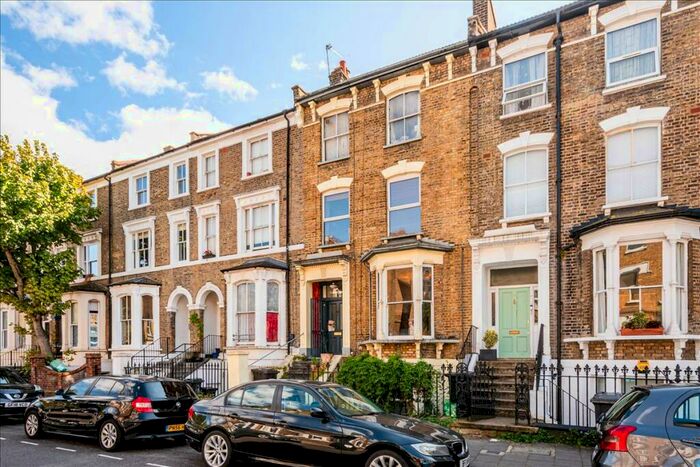 1 Bedroom Apartment To Rent In Downs Road, Clapton, London, E5