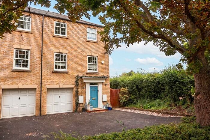 4 Bedroom Semi-Detached House For Sale In Beresford Road, Ely, CB6