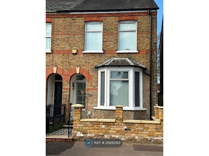 3 Bedroom Semi-Detached House To Rent In Elthorne Road, Uxbridge, UB8