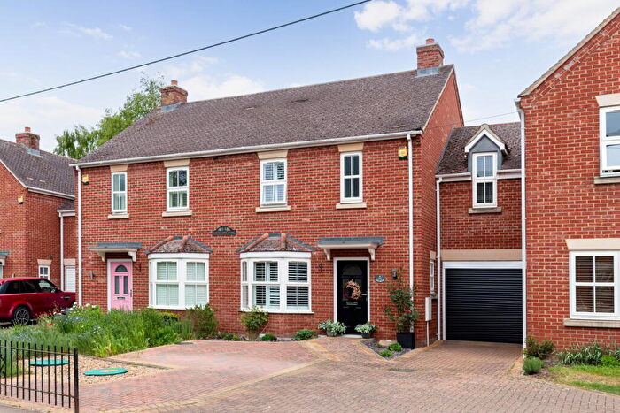 4 Bedroom Semi-Detached House For Sale In Walnut Tree Close, Wrestlingworth, Sandy, SG19