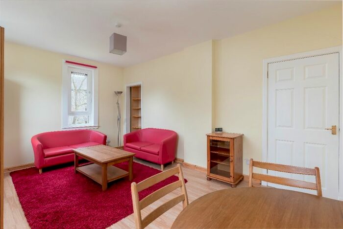 2 Bedroom Flat To Rent In Whitson Road, Balgreen, Edinburgh, EH11