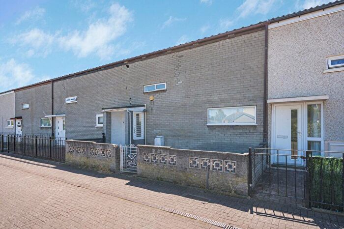 2 Bedroom Terraced House For Sale In Loanhead Avenue, Grangemouth, FK3