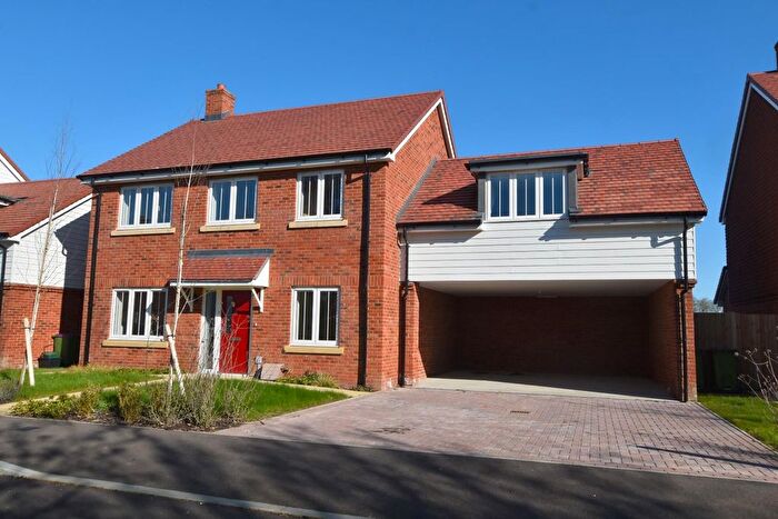 4 Bedroom Detached House For Sale In Maude Close, New Romney, TN28