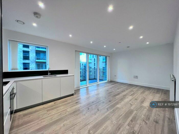 1 Bedroom Flat To Rent In Larkin House, London, SE3