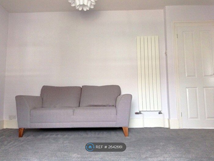 1 Bedroom Flat To Rent In Grosvenor Road, London, W4