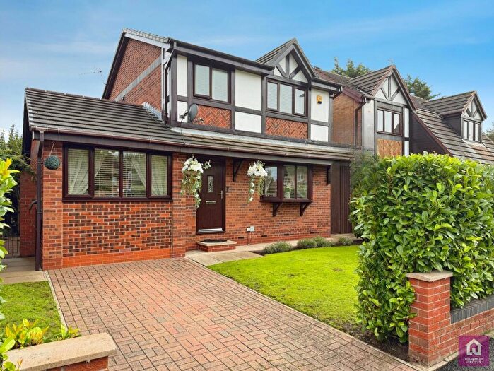 4 Bedroom Detached House For Sale In Tunshill Road, Manchester, Greater Manchester, M23