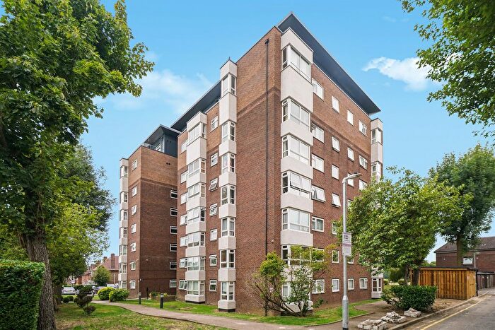 2 Bedroom Flat For Sale In Raffles House, Brampton Grove, Barnet, NW4