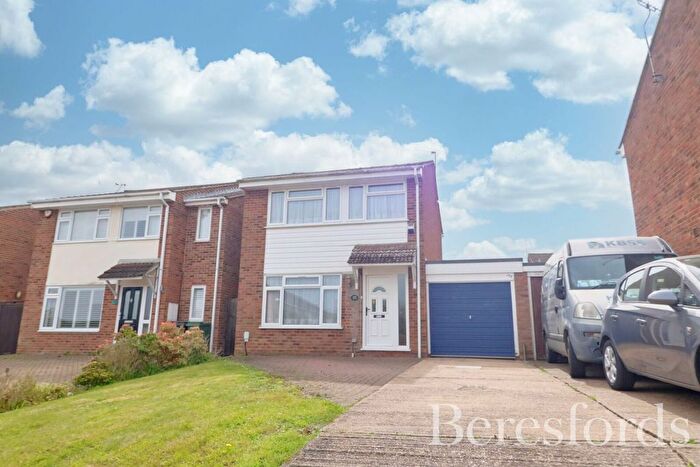 3 Bedroom Detached House For Sale In Mountbatten Road, Braintree, CM7