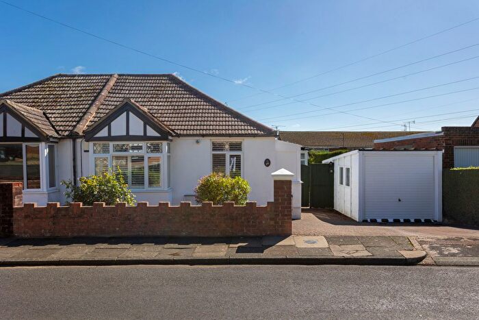 2 Bedroom Semi-detached Bungalow For Sale In Brasslands Drive, Portslade, BN41