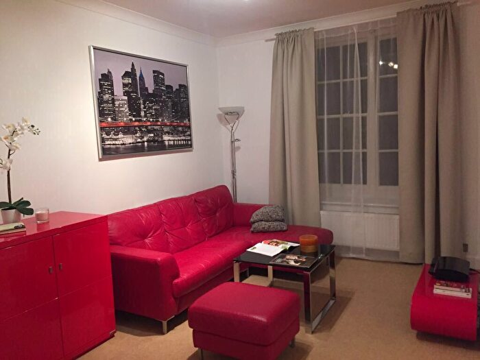 1 Bedroom Flat To Rent In Grove End Road, London, NW8