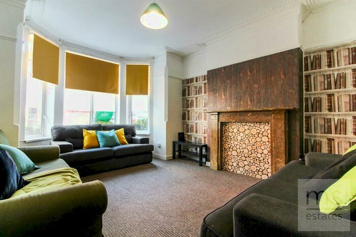 5 Bedroom Semi-Detached House To Rent In Albert Grove, Nottingham, NG7