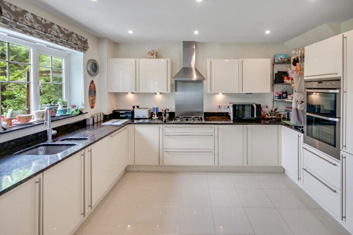 4 Bedroom Detached House For Sale In Beacon Rise, East Grinstead, West Sussex, RH19