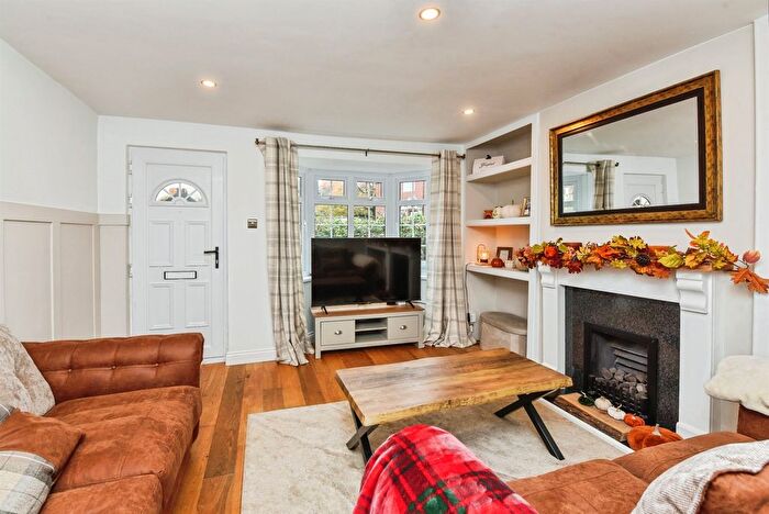 2 Bedroom Link Detached House For Sale In Paradise Lane, Rowde, Devizes, SN10